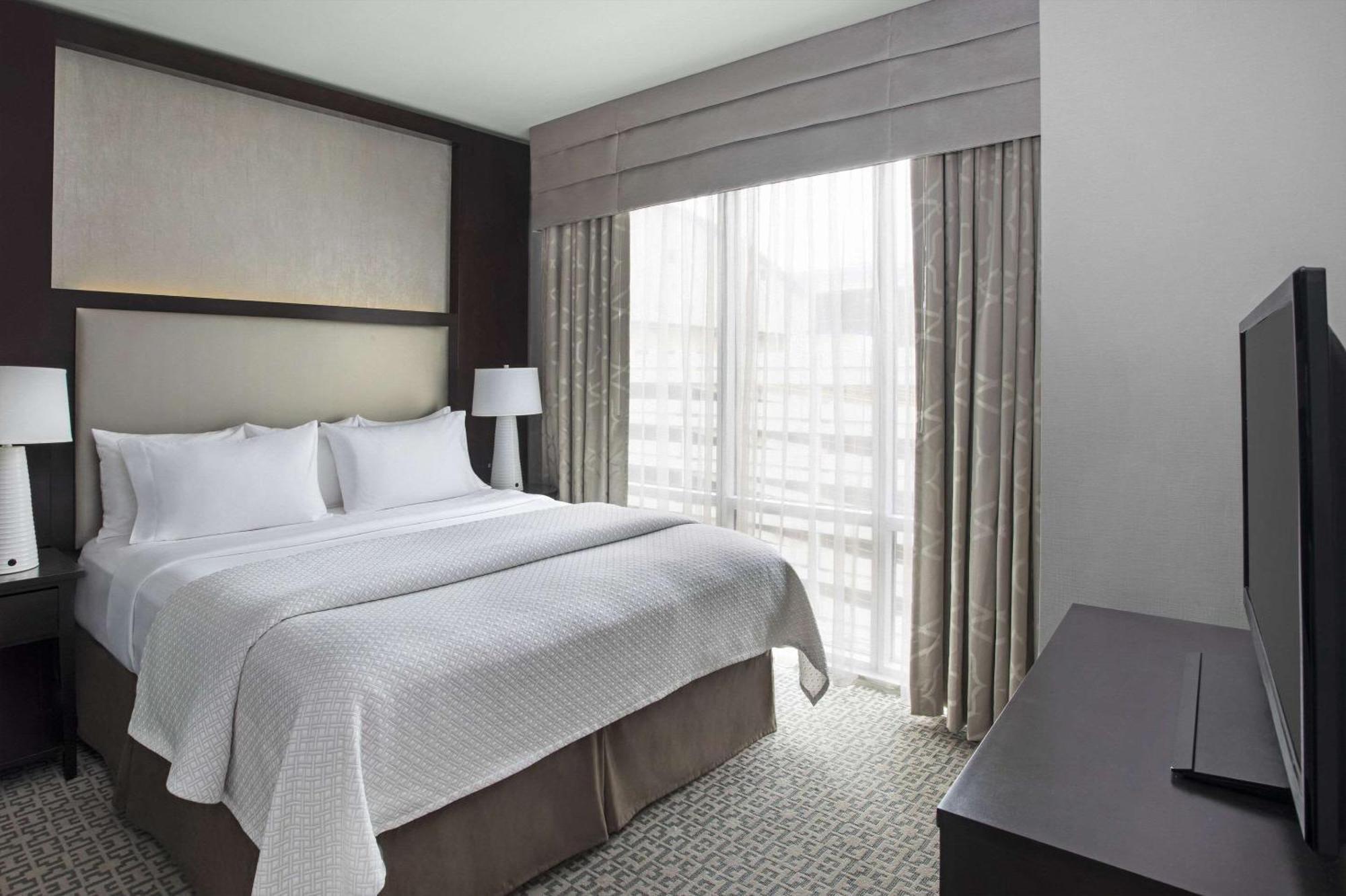 Cambria Hotel White Plains - Downtown Exterior photo